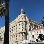 Le Nostalgique شقة كان