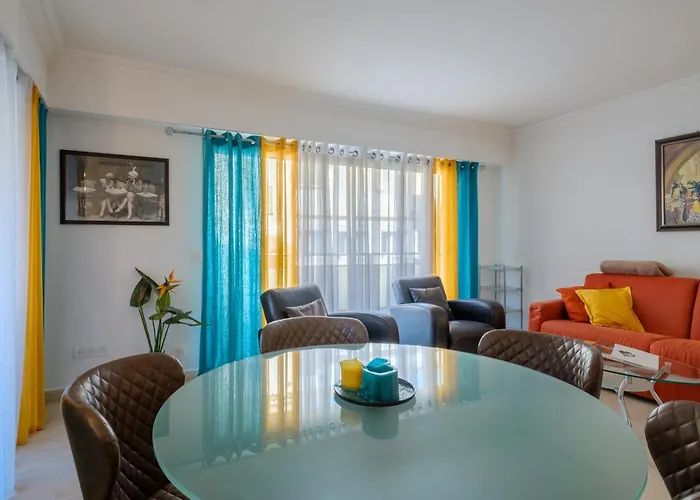 Le Nostalgique * Cannes